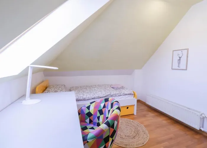 In The Heart Of With Views Apartment *