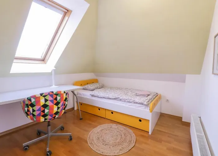 In The Heart Of With Views Apartmán *